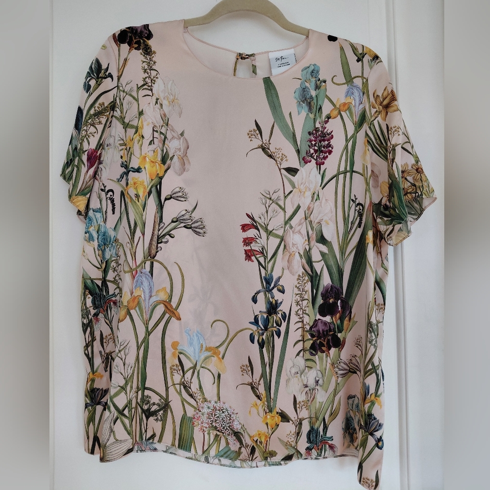 St. Piece London Short Sleeve Blouse Floral Top 100% Silk